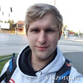 IfjúSzőke profilképe